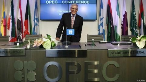 Description: OPEC quyết định không cắt giảm sản lượng để đẩy giá dầu lên