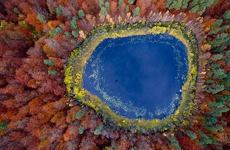 Description: Một khu hồ ở Pomerania, Ba Lan